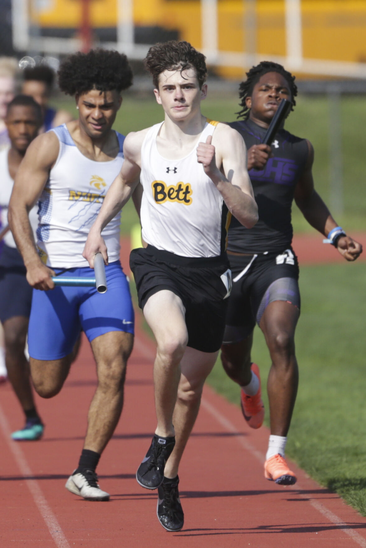 051222-qc-spt-district track-03.jpg